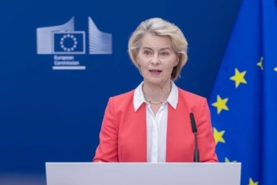 ЕС се ориентира към пълна забрана на социалните медии до 3 г. и ограничения до 13