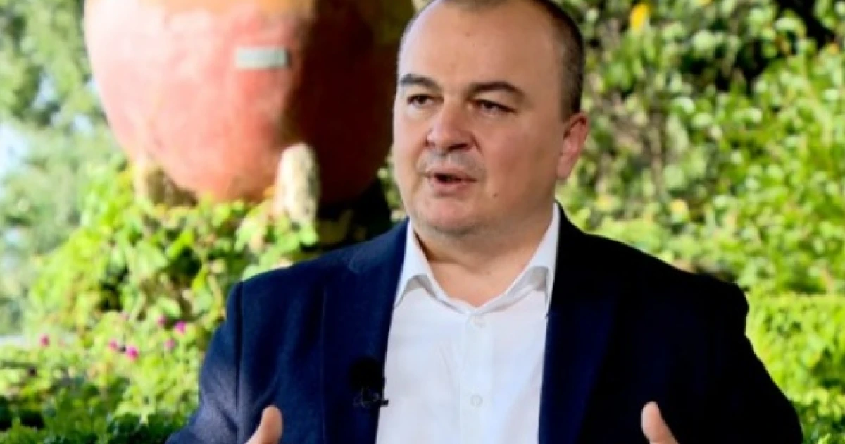 Министър Пламен Абровски: Учим предприятията да не правят глупости