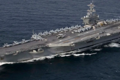 Ядреният суперносач USS Abraham Lincoln счупи исторически рекорд