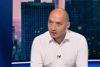 Димитър Ганев: Дотук виждаме, че премиерът Радев не е „новият Орбан“, но не следва и пробрюкселска линия
