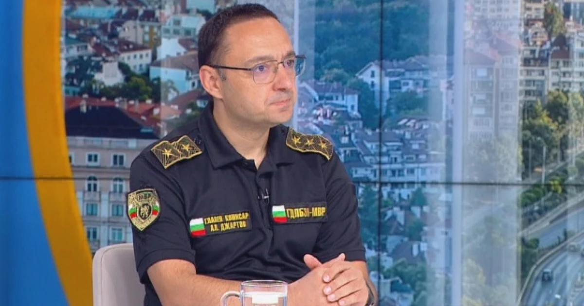 Главен комисар Александър Джартов: В момента ситуацията при пожара край село Антон е по-спокойна
